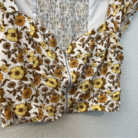 Forever 21 Yellow White Retro Floral Linen Blend Zip Crop Top- Size Large - Picture 11 of 16